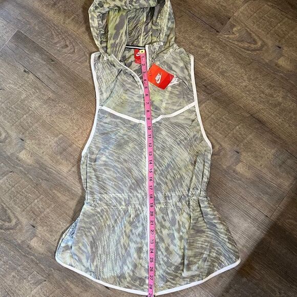 NWT Nike Tech Hyperfuse Vest Size Medium - Picture 5 of 8